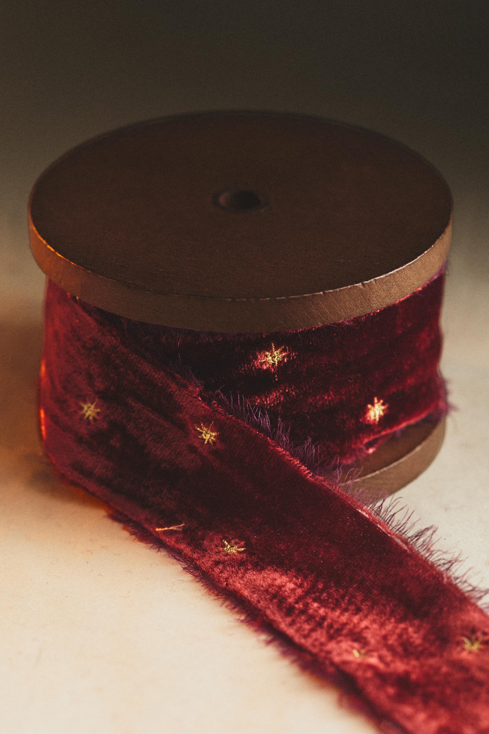 EMBROIDERED VELVET CHRISTMAS GIFT WRAPPING RIBBON